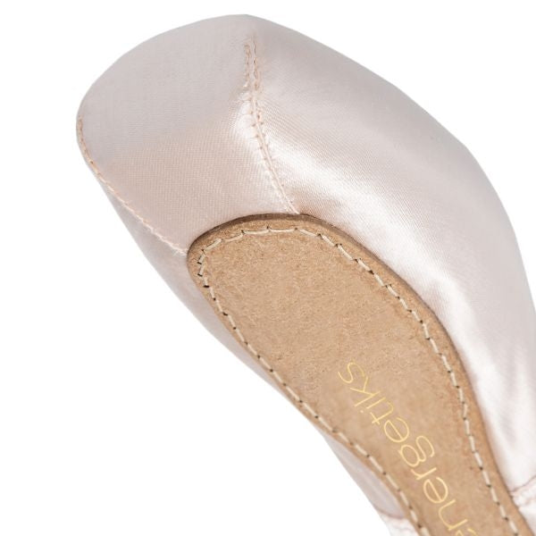 ENERGETIKS STELLA POINTE SHOE (Flexi Medium)