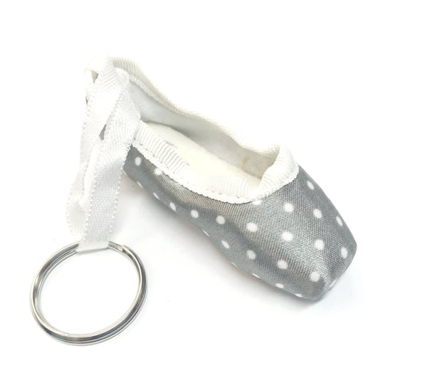 POINTE SHOE KEYRING - First Class Dancewear NQ