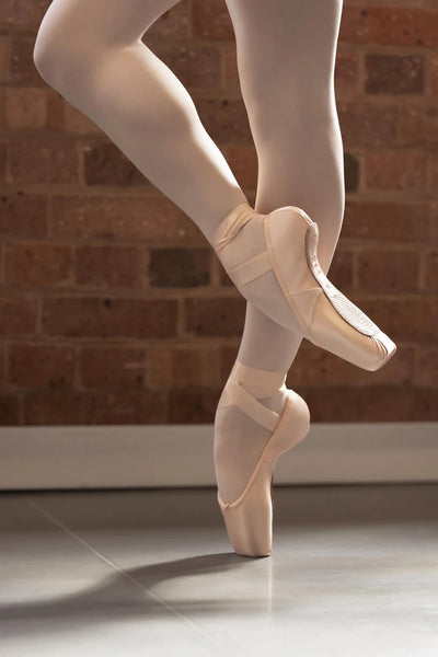 BLOCH GRACE POINTE SHOE - First Class Dancewear NQ